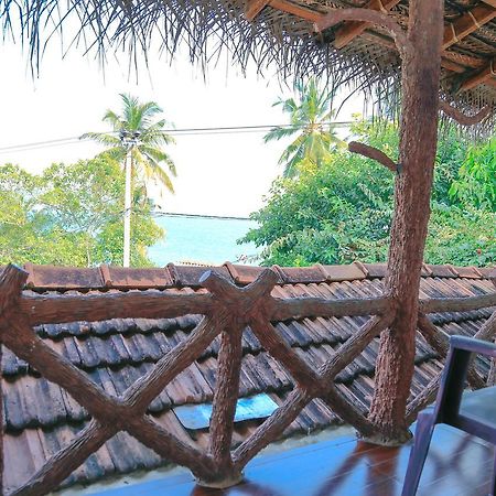 Yoho Villa Sea View Mirissa Bagian luar foto